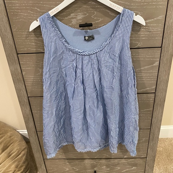 Boutique tank top blouse from Italy. Size small - Picture 1 of 3